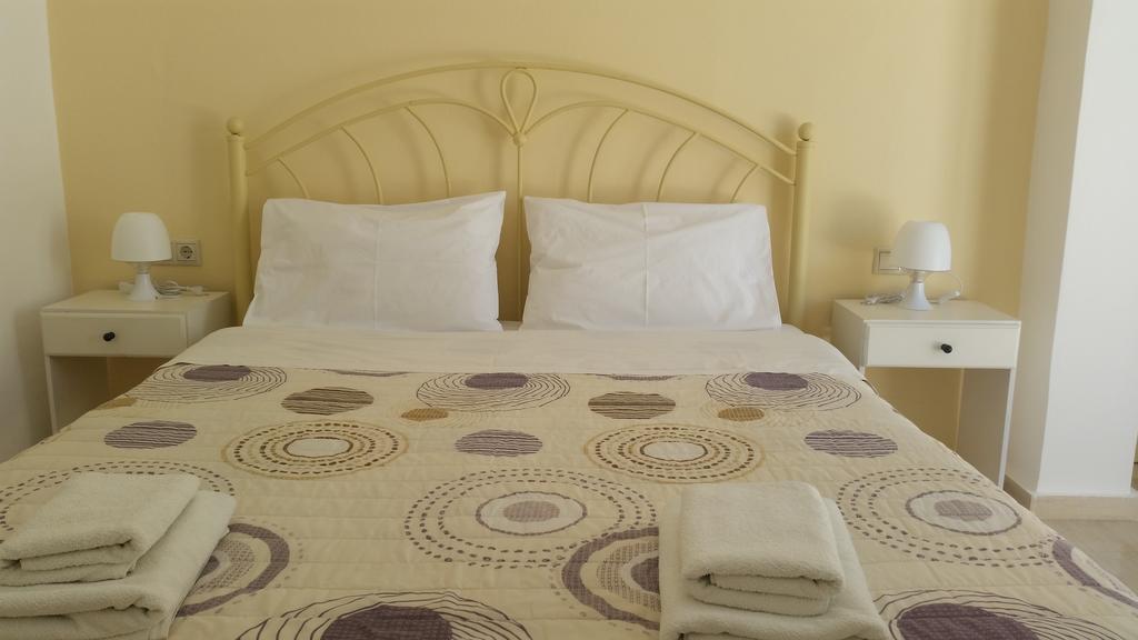 מטלה Antonios Hotel Apartments חדר תמונה