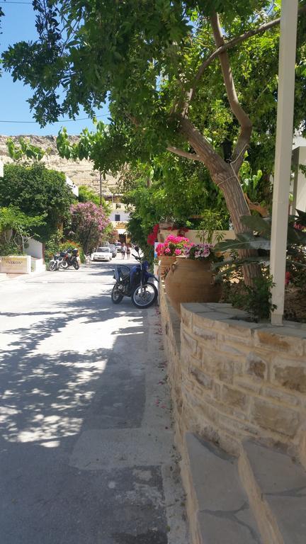 מטלה Antonios Hotel Apartments מראה חיצוני תמונה