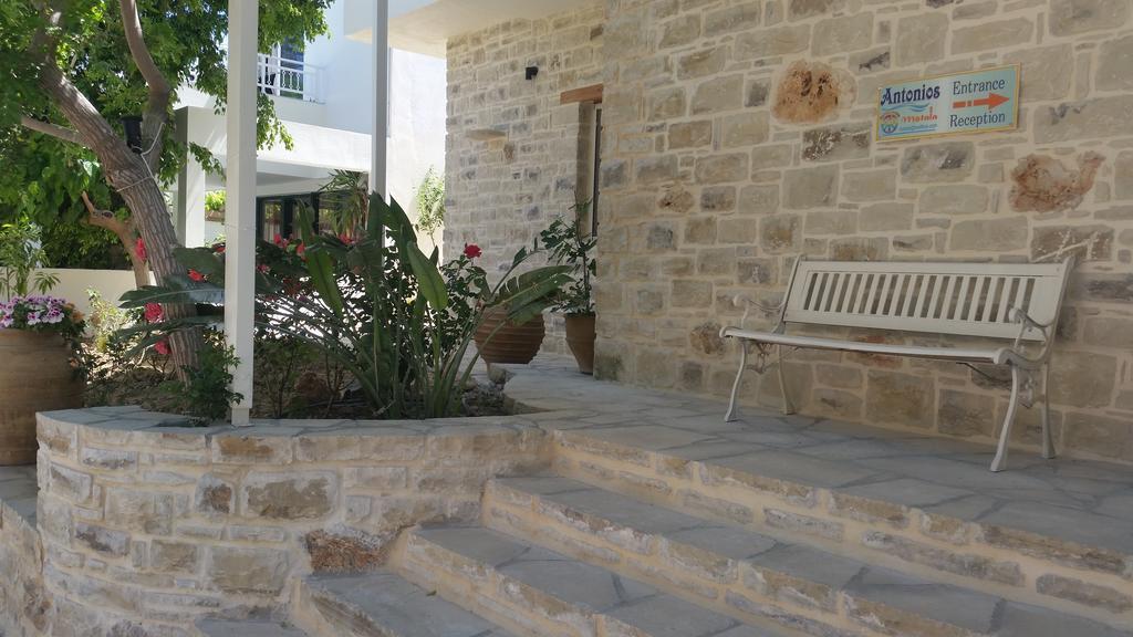 מטלה Antonios Hotel Apartments מראה חיצוני תמונה