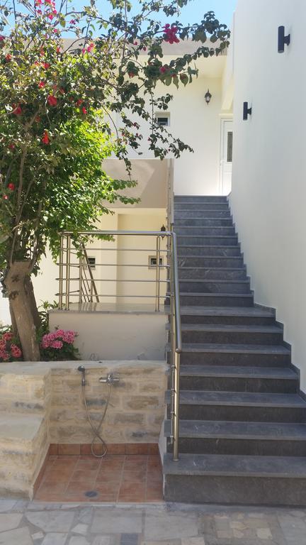 מטלה Antonios Hotel Apartments מראה חיצוני תמונה