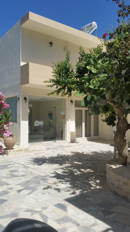 מטלה Antonios Hotel Apartments מראה חיצוני תמונה