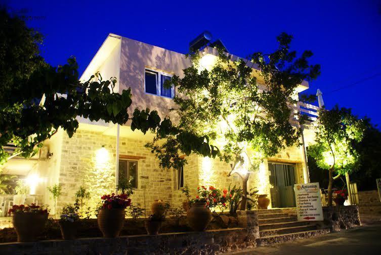 מטלה Antonios Hotel Apartments מראה חיצוני תמונה