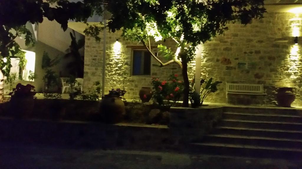 מטלה Antonios Hotel Apartments מראה חיצוני תמונה
