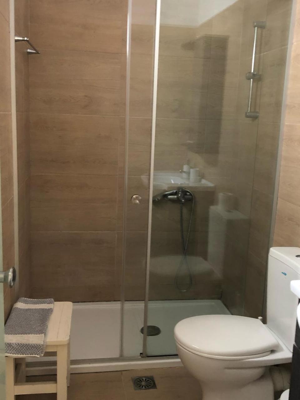 מטלה Antonios Hotel Apartments מראה חיצוני תמונה