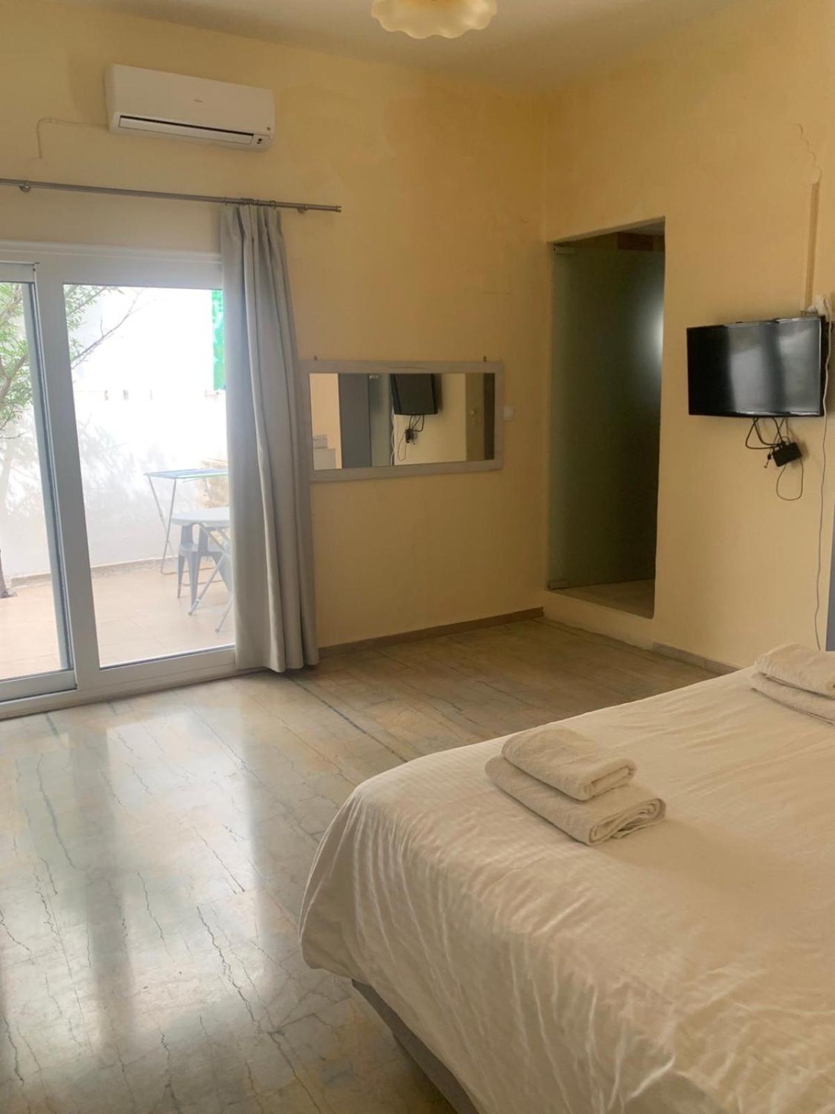 מטלה Antonios Hotel Apartments מראה חיצוני תמונה